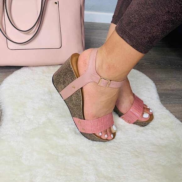 Women's Rose Platform Wedge Summer Casual Sandals - Picture 4 of 15